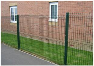 wire mesh fence passage